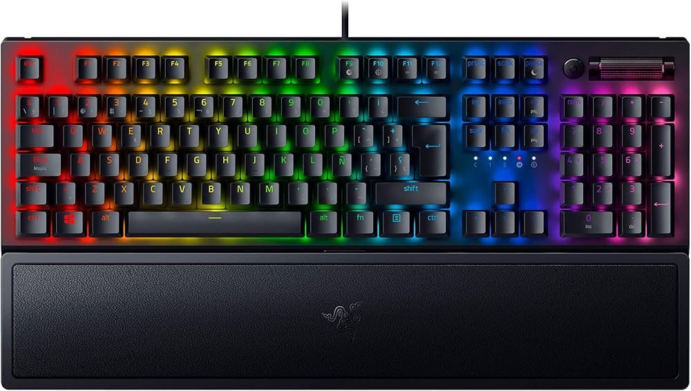 351160510c994f2661534be0a55aacbbe9b46965f0a3cea219077e11466bf78d.0 Razer BlackWidow V4 Mechanical Gaming Keyboard (Green Switch) - Image 1